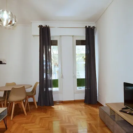 An Urban At Plateia Koliatsou Apartment