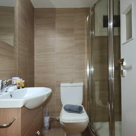 An Urban At Plateia Koliatsou Apartment *